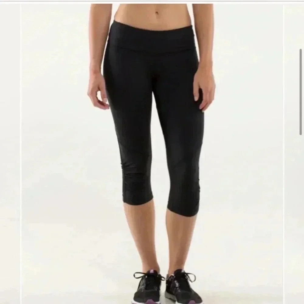 Lululemon run for your life crop